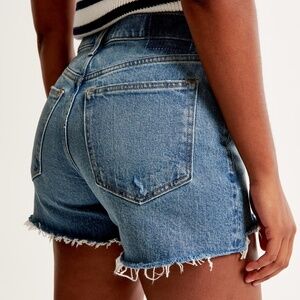 Abercrombie | Size 26 | Curve Love High Rise Mom Shorts 4"
